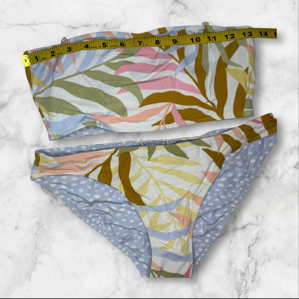 NWT | Billabong | Reversible Strapless Bandeau Bikini Set Tropical Print | M/10 - Picture 6 of 15
